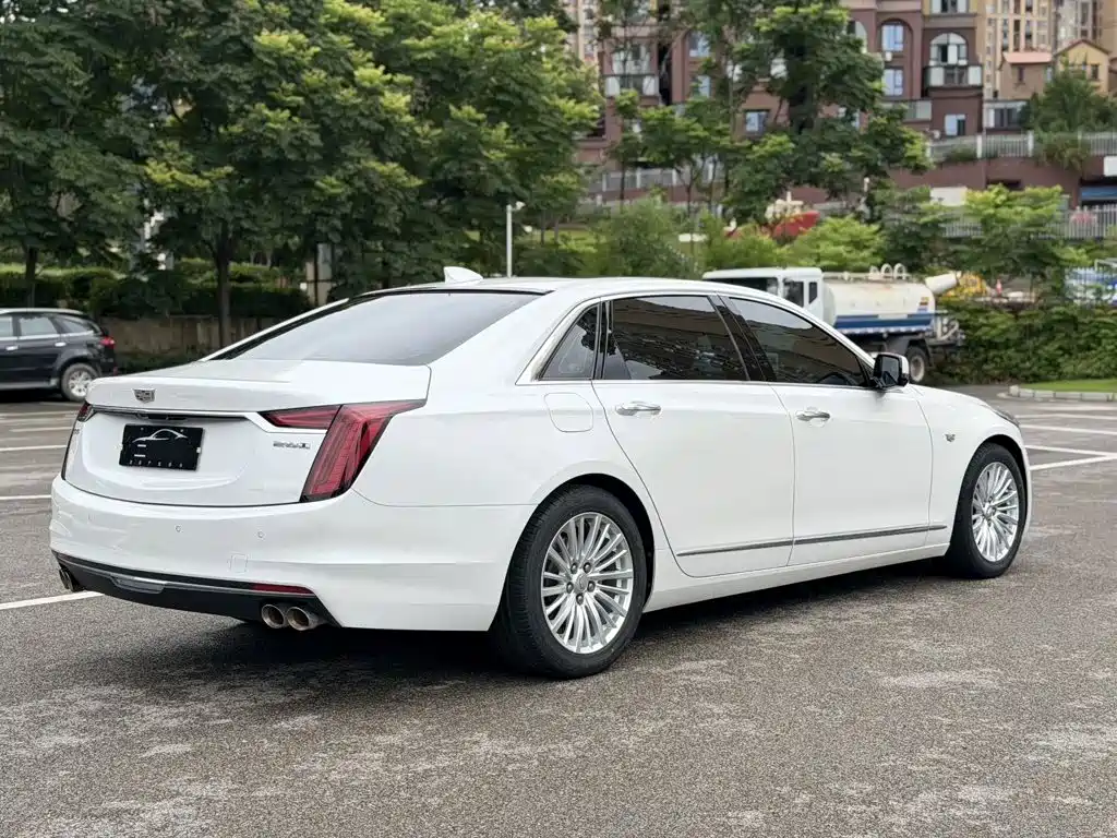Cadillac CT6 2021 — фото 7