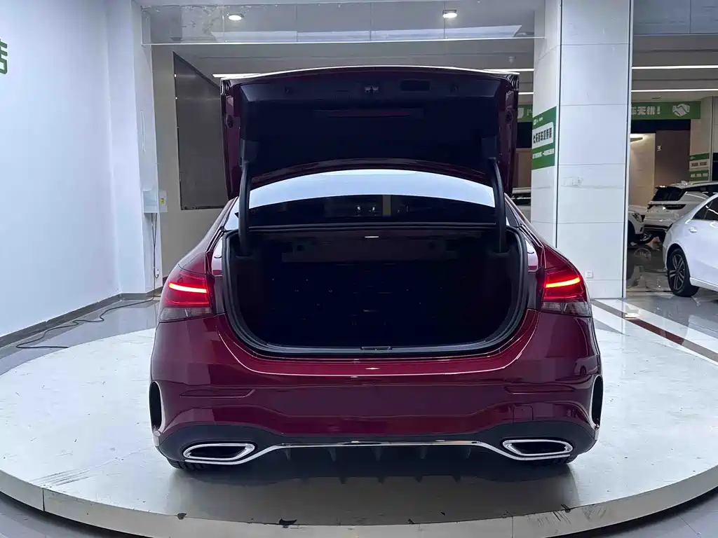 Mercedes-Benz A-Class 2022 — фото 21