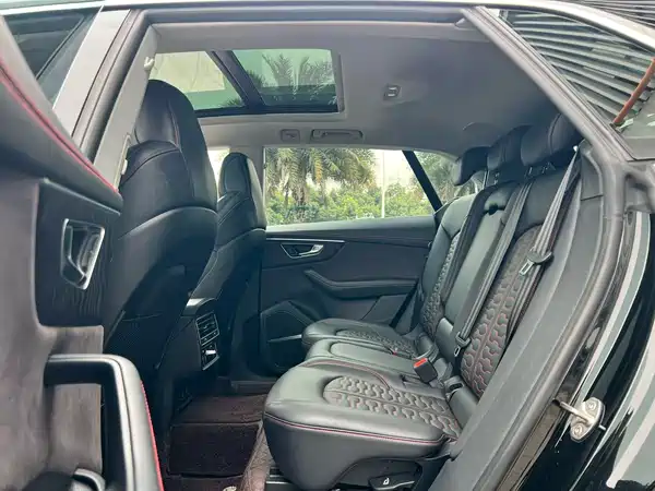 Audi Q8 2022