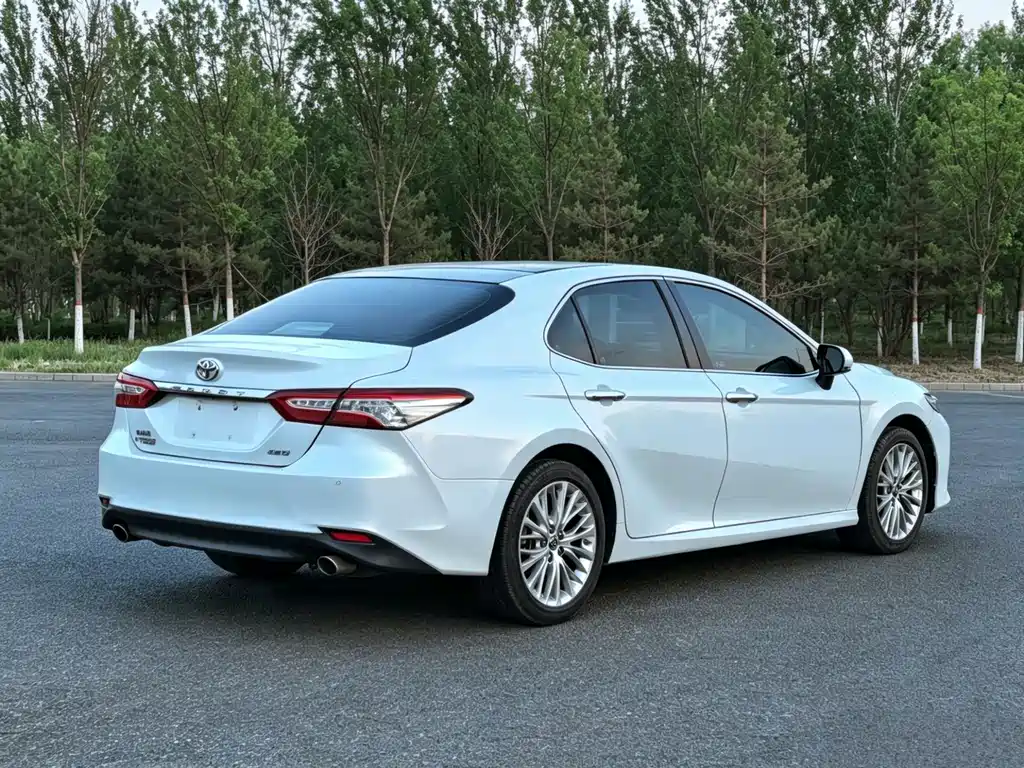 Toyota Camry 2019