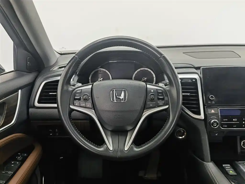 Honda UR-V 2018 — фото 11