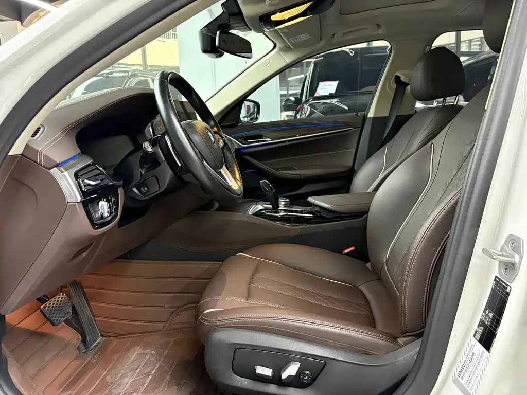 BMW 5 Series 2020