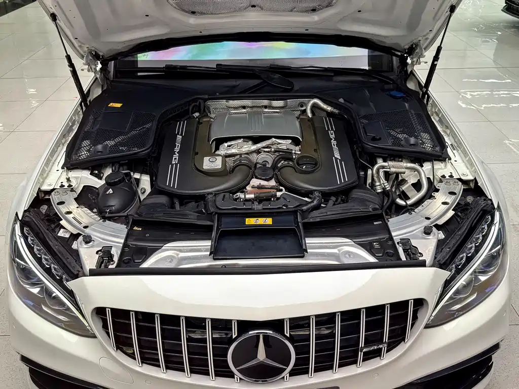 Mercedes-Benz C-Class AMG 2016 — фото 17
