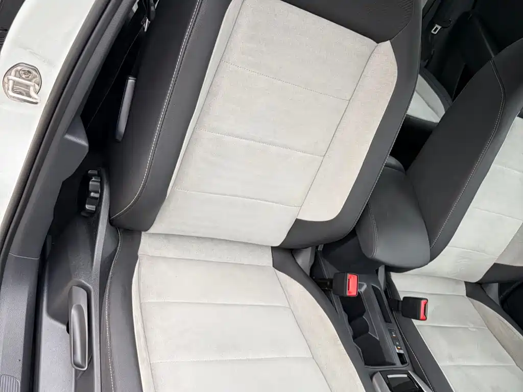 Volkswagen T-Roc 2022 — фото 10