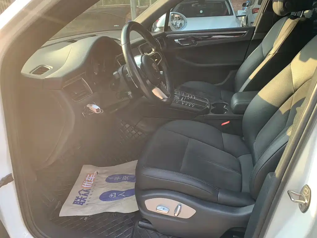 Porsche Macan 2016