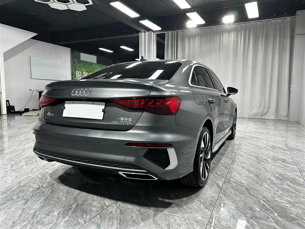 Audi A3 2023 — фото 6