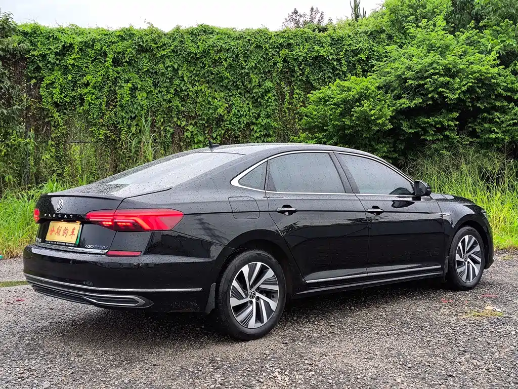 Volkswagen Passat PHEV 2021 — фото 4
