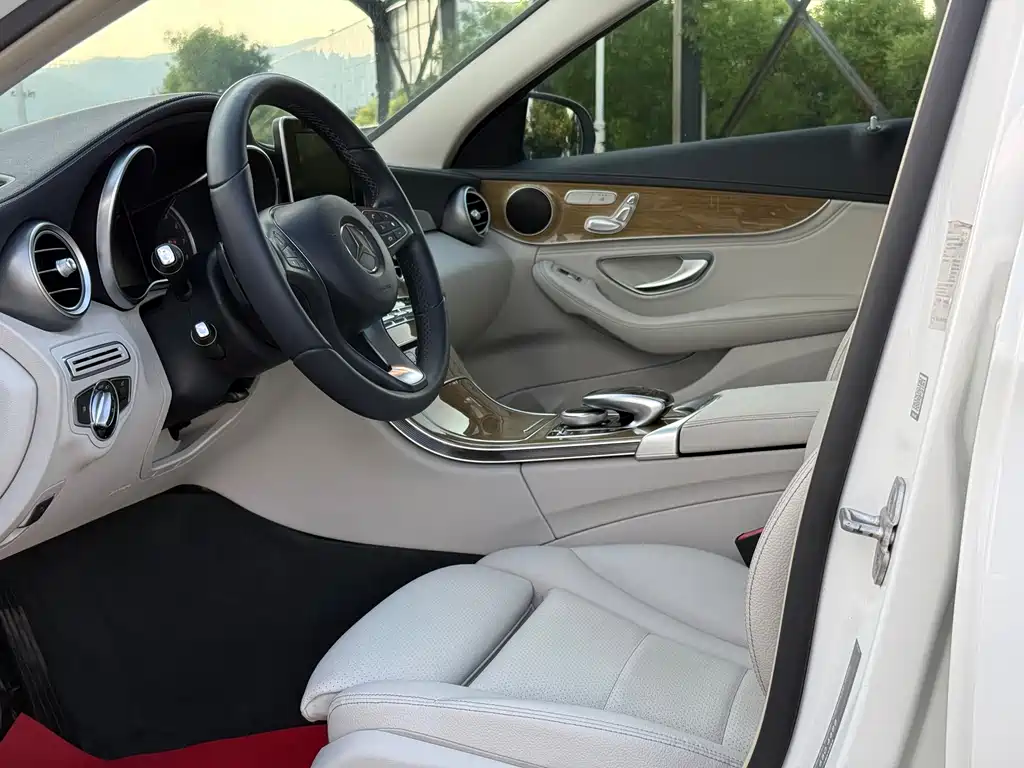 Mercedes-Benz C-Class 2015 — фото 19