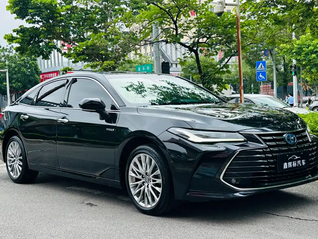Toyota Avalon 2023 — фото 3