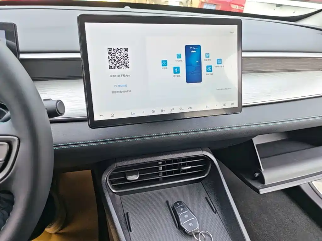 BYD Seal 05 DM-i 2025 — фото 13