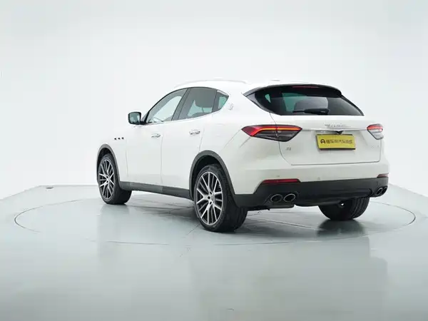 Maserati Levante 2021