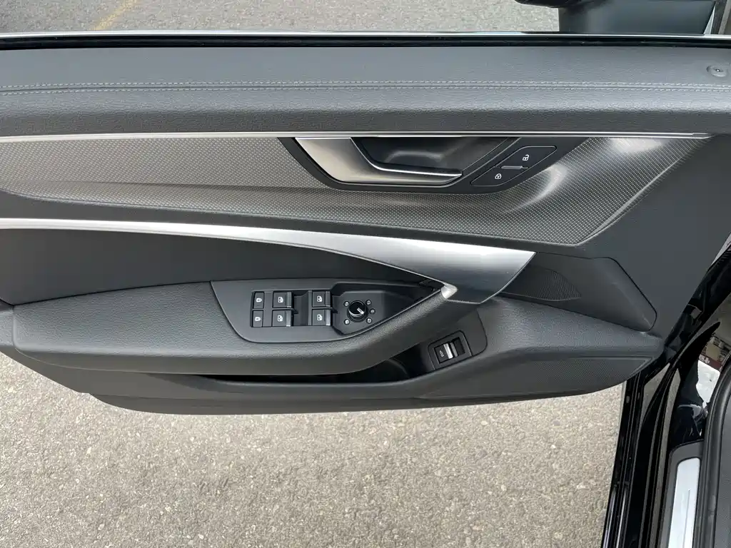 Audi A6L 2022 — фото 15