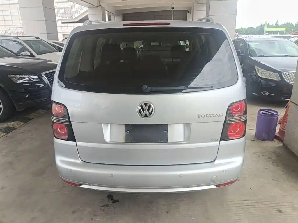Volkswagen Touran 2016