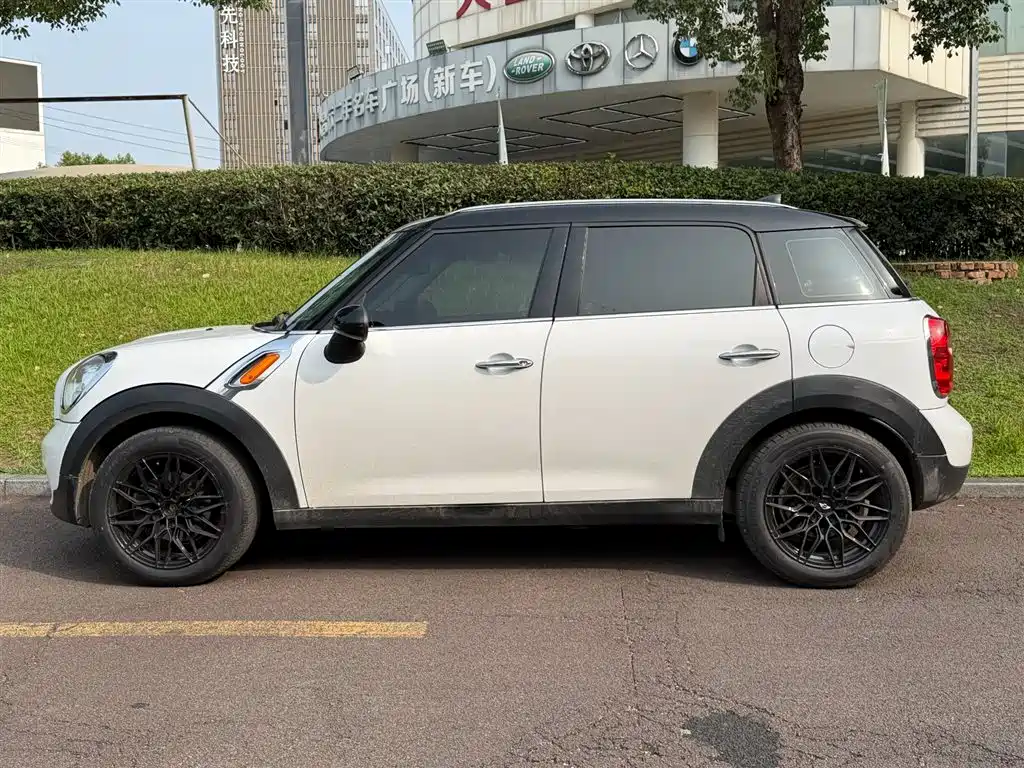 MINI Countryman 2015