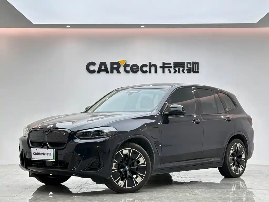 BMW iX3 2022 — фото 1