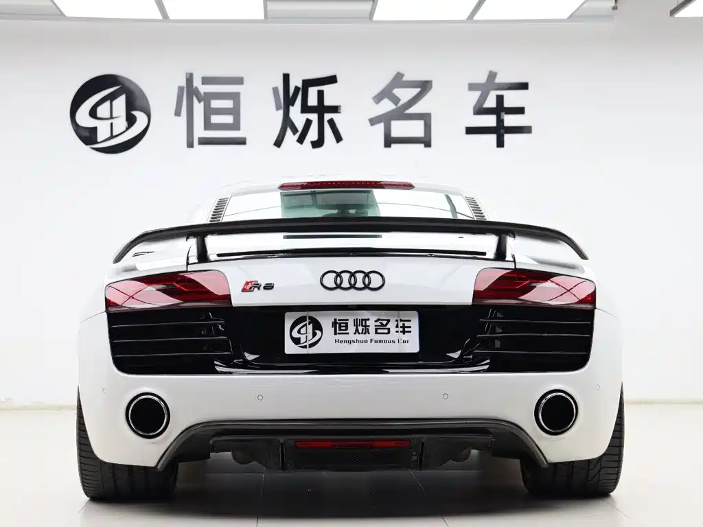 Audi R8 2015 — фото 22