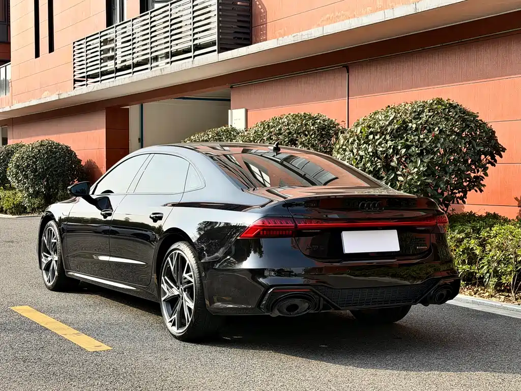 Audi A7L 2024 — фото 14