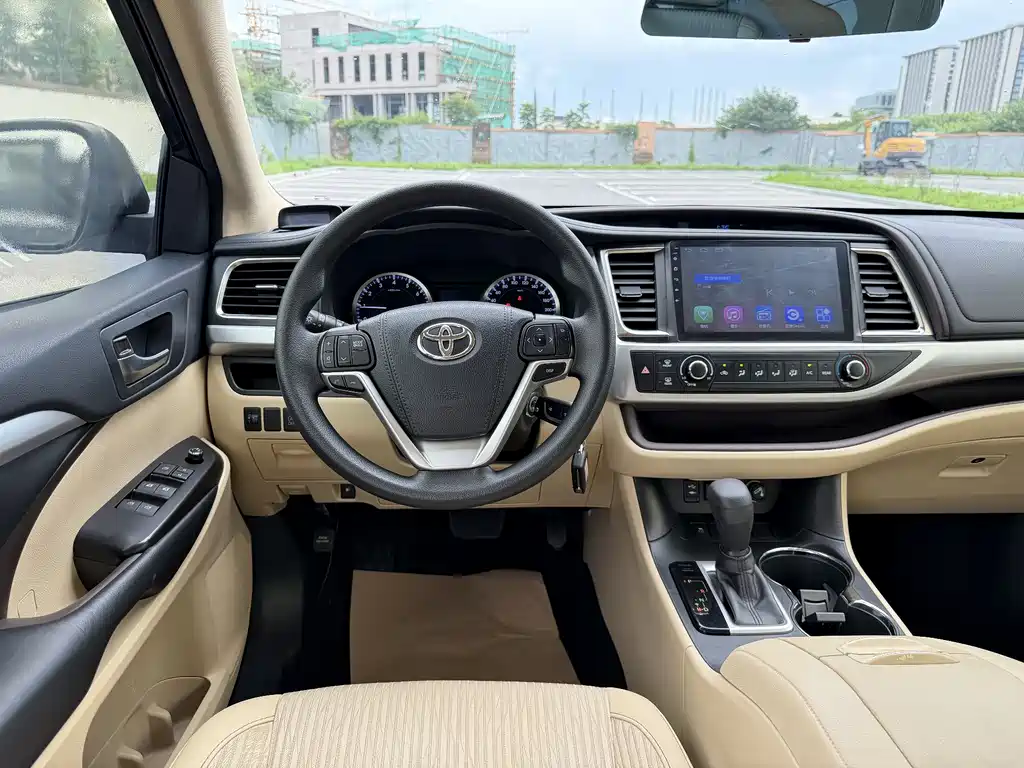 Toyota Highlander 2018 — фото 8