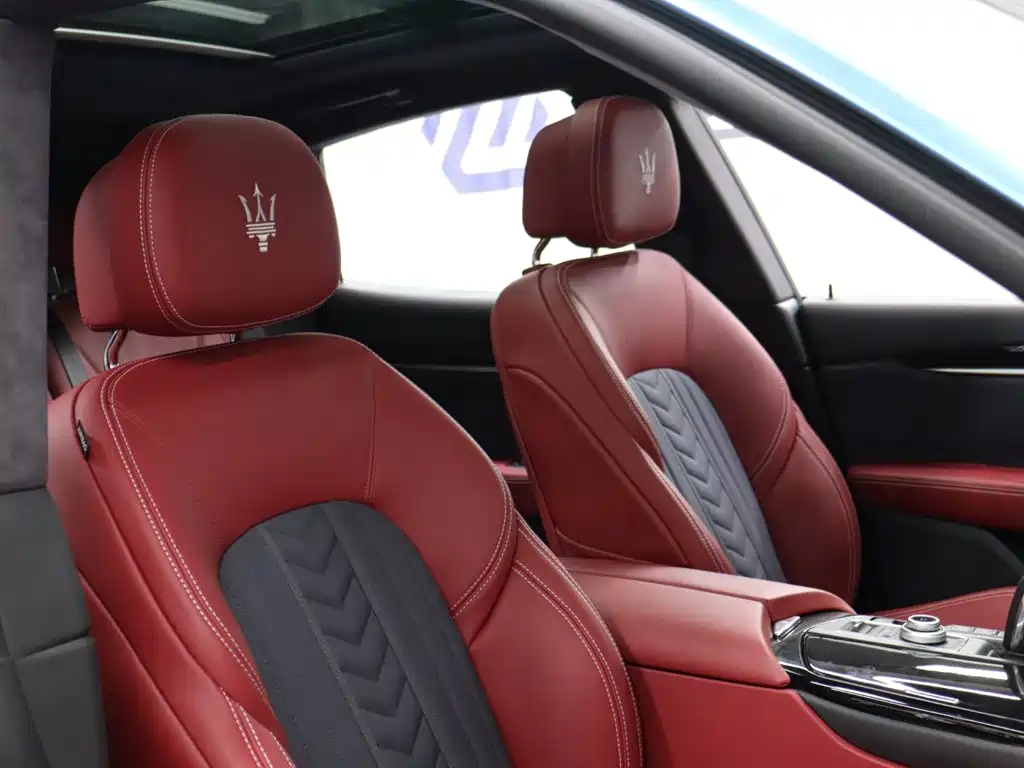 Maserati Levante 2024 — фото 18