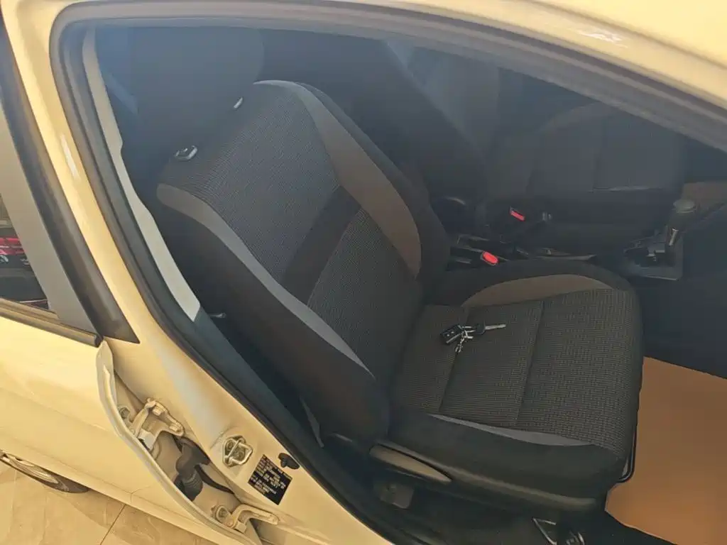 Toyota Vios FS 2022 — фото 25