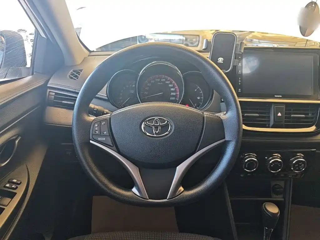 Toyota Vios FS 2022 — фото 11