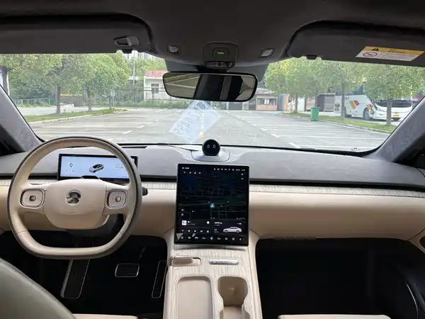 NIO ET7 2023