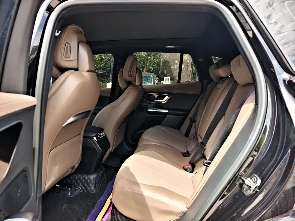 Mercedes-Benz EQE SUV 2024 — фото 11