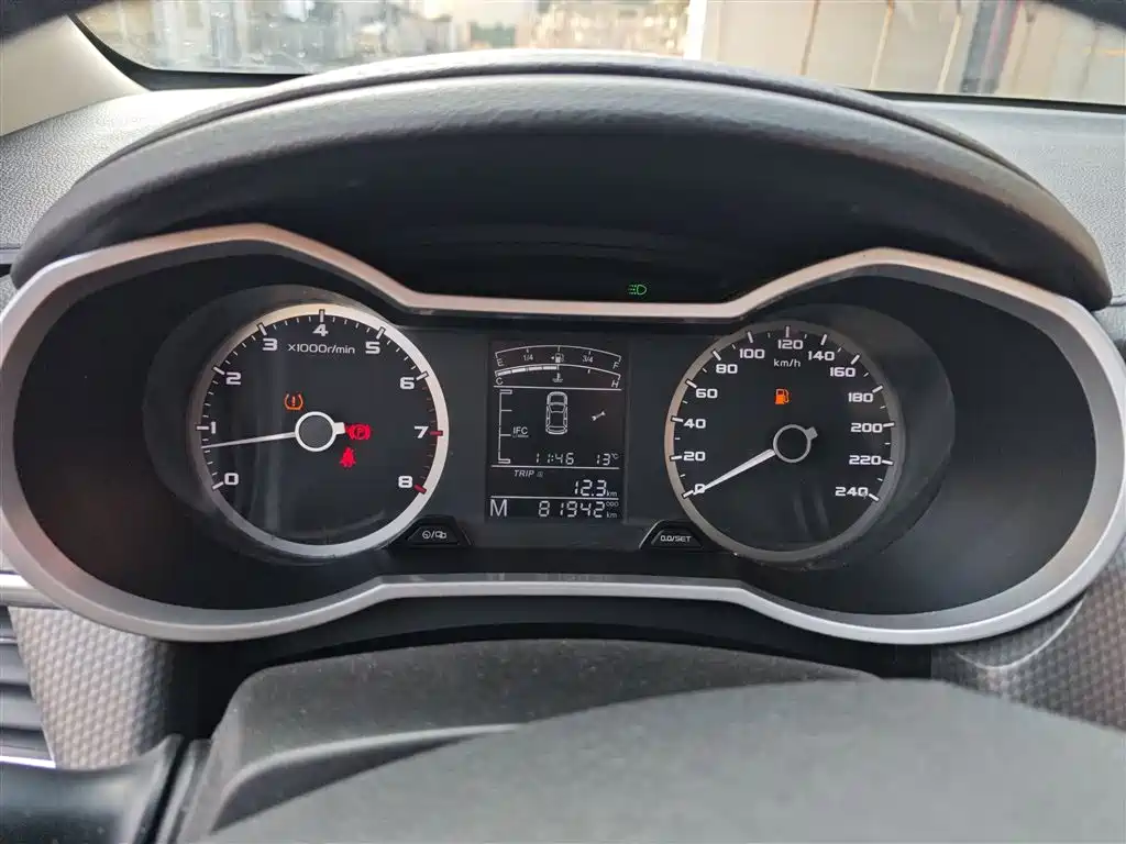 Geely Emgrand GS 2017 — фото 12