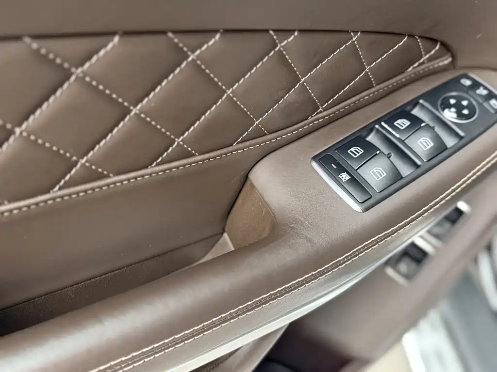 Mercedes-Benz GLS 2018 — фото 20