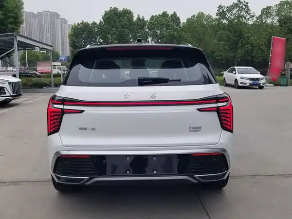 Hongqi HS3 2026