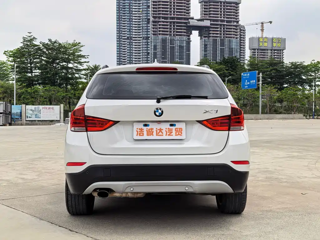 BMW X1 2014 — фото 16