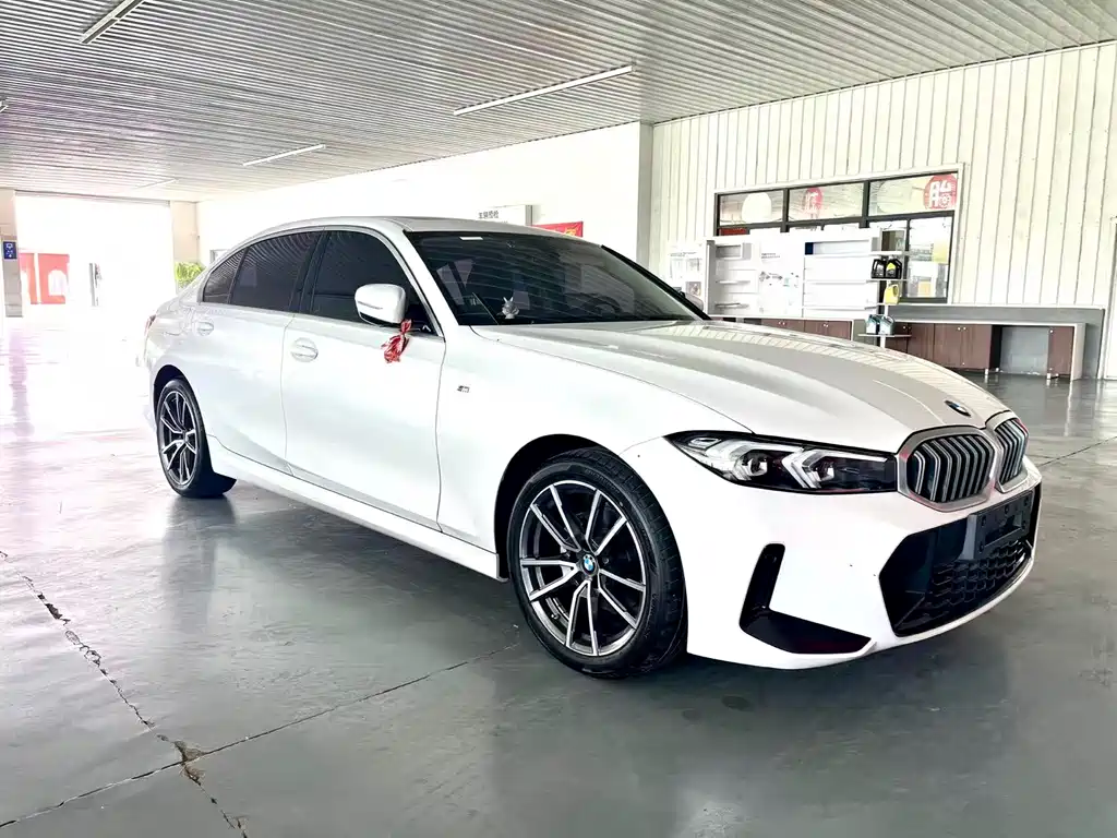 BMW 3 Series 2023