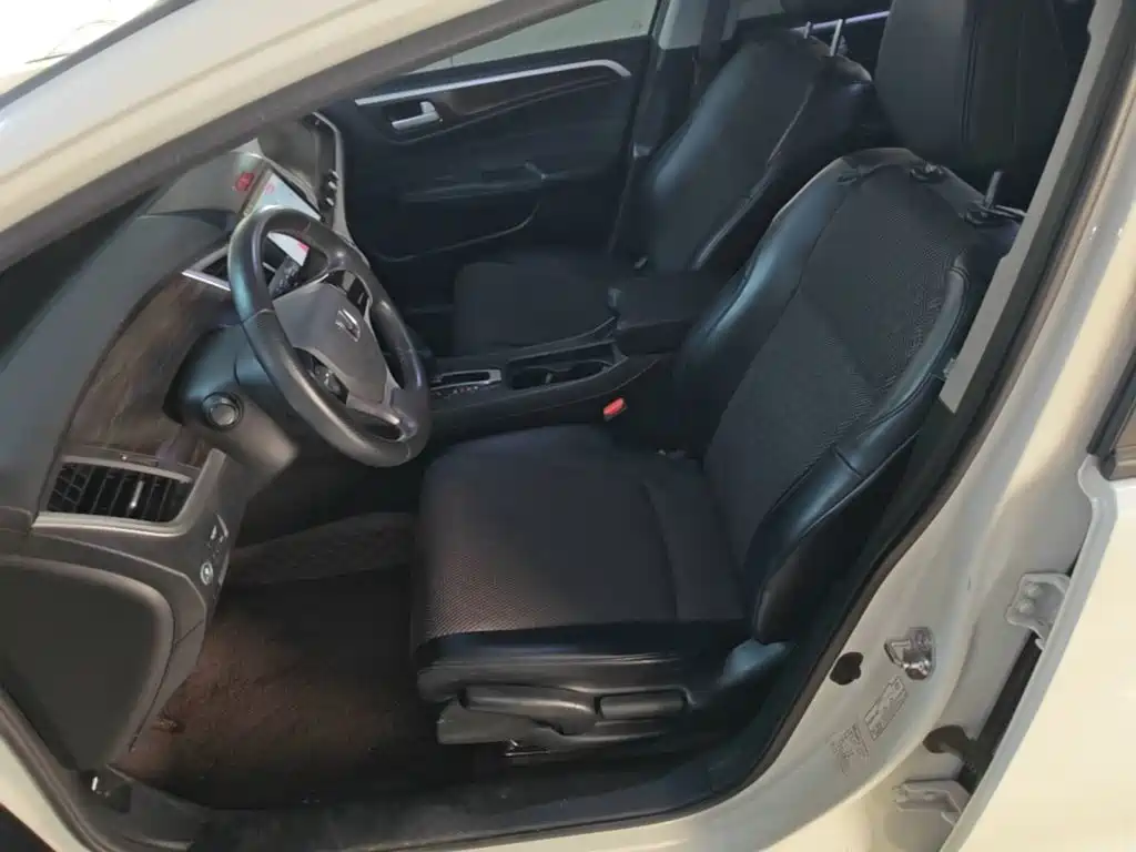 Honda Jade 2018 — фото 15
