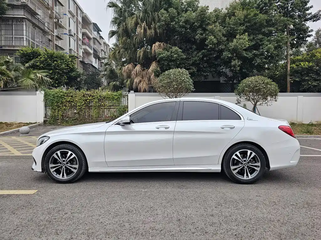 Mercedes-Benz C-Class 2018 — фото 8