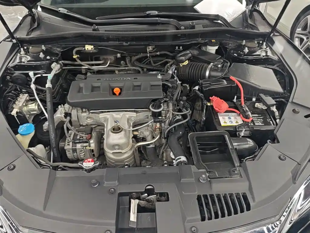 Honda Accord 2017 — фото 20