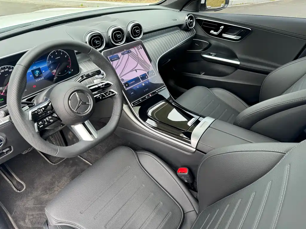 Mercedes-Benz C-Class 2023 — фото 6