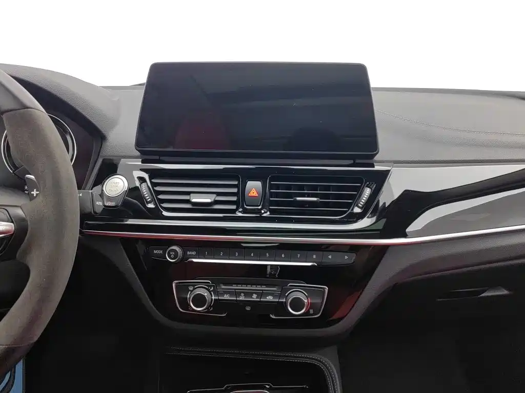 BMW 1 Series 2023 — фото 12