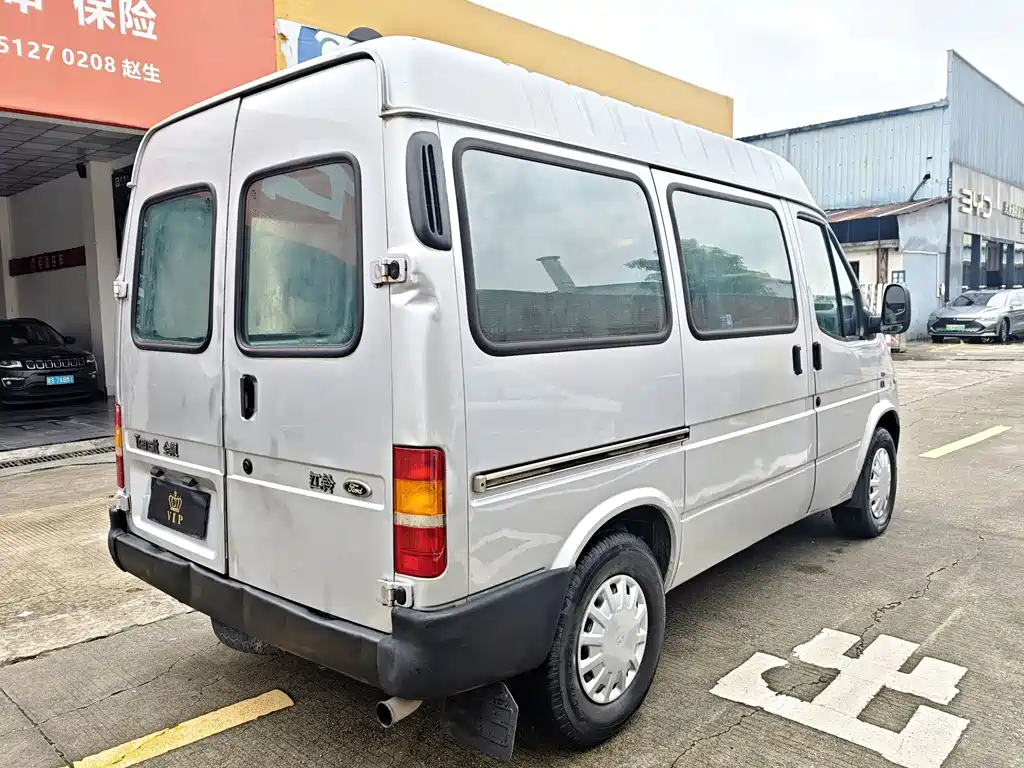 Ford Classic Transit 2015 — фото 4