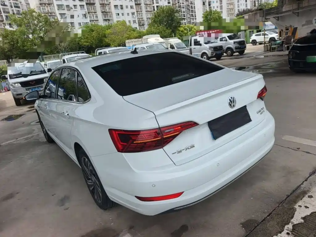 Volkswagen Sagitar 2022