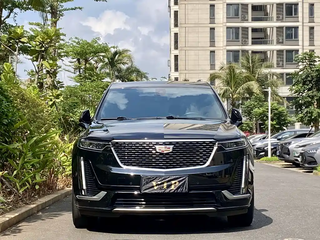Cadillac XT6 2023 — фото 2