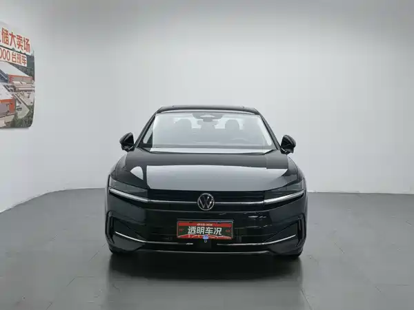 Volkswagen Magotan 2025