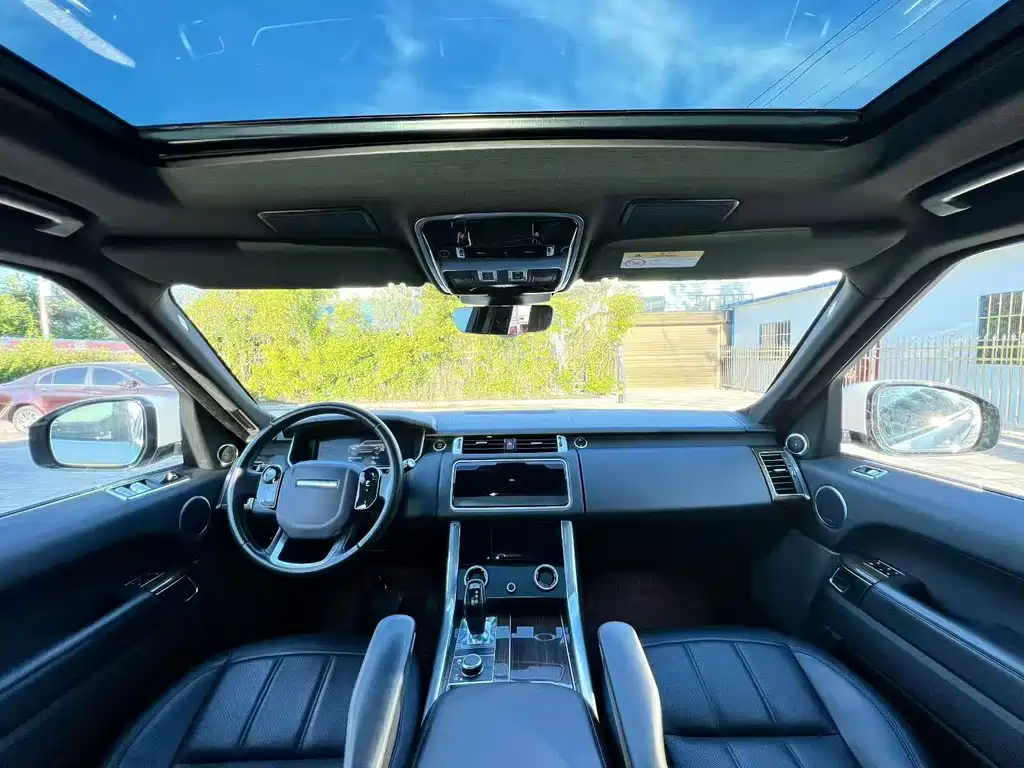 Land Rover Range Rover Sport New Energy 2018 — фото 7