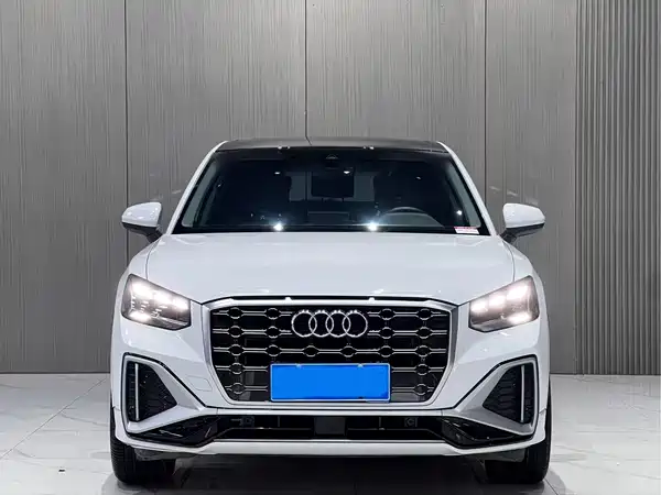 Audi Q2L 2023