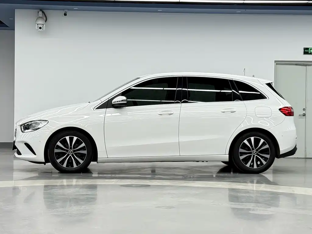 Mercedes-Benz B-Class 2022