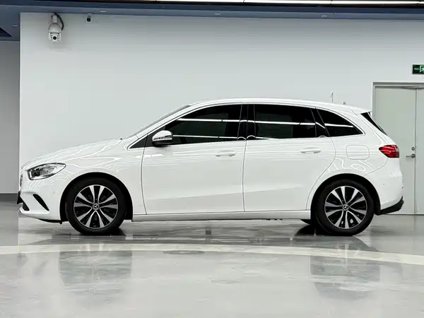 Mercedes-Benz B-Class 2022