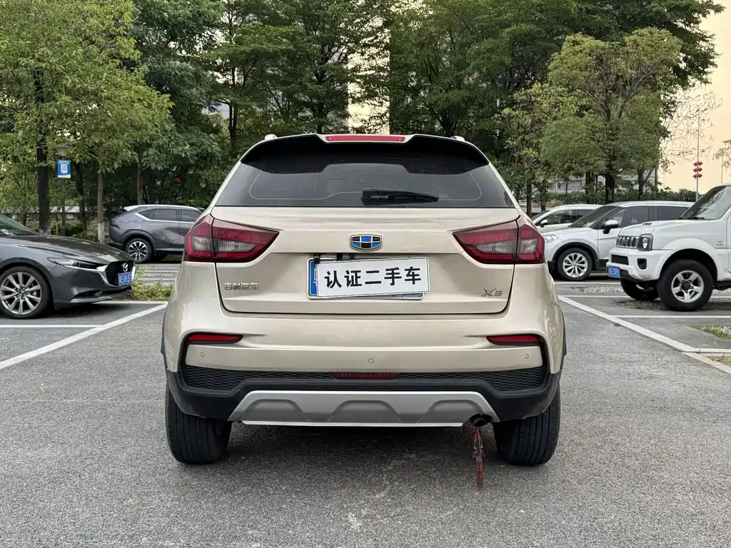 Geely Vision X3 2019 — фото 20
