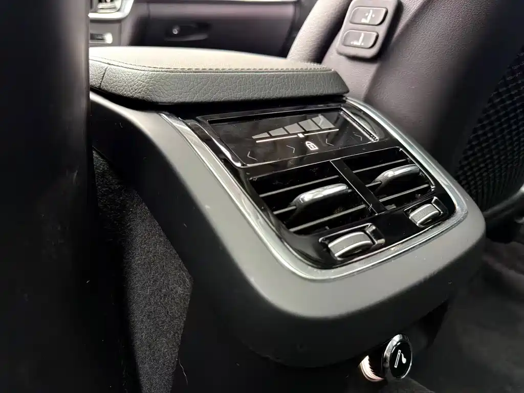 Volvo V90 2020 — фото 15
