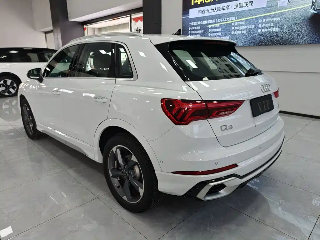 Audi Q3 2024 — фото 19