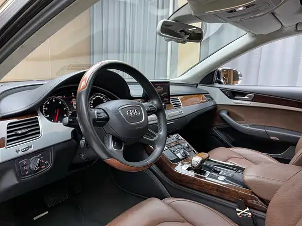 Audi A8 2012