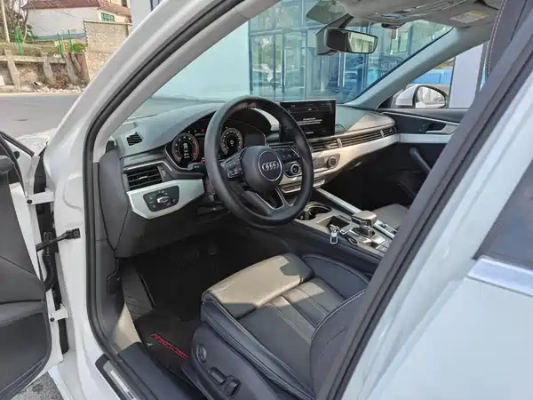 Audi A4L 2022